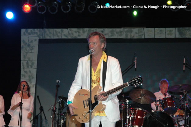 ABBA - The Tribute - Air Jamaica Jazz & Blues Festival 2007 - The Art of Music -  Thursday, January 25th - 10th Anniversary - Air Jamaica Jazz & Blues Festival 2007 - The Art of Music - Tuesday, January 23 - Saturday, January 27, 2007, The Aqueduct on Rose Hall, Montego Bay, Jamaica - Negril Travel Guide, Negril Jamaica WI - http://www.negriltravelguide.com - info@negriltravelguide.com...!