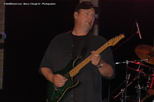 Christopher Cross @ The Aqueduct on Rose Hall - Friday, January 26, 2007 - 10th Anniversary - Air Jamaica Jazz & Blues Festival 2007 - The Art of Music - Tuesday, January 23 - Saturday, January 27, 2007, The Aqueduct on Rose Hall, Montego Bay, Jamaica - Negril Travel Guide, Negril Jamaica WI - http://www.negriltravelguide.com - info@negriltravelguide.com...!