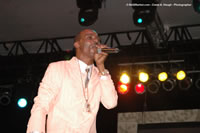 DSC_7209.jpg (38,941 bytes)