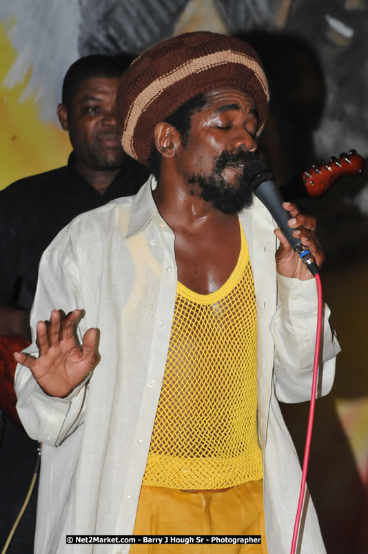  Coco Tea & Silver Cat at Bourbon Beach - Money Cologne Promotions presents The Growning of Coco Tea & Silver Cat at Bourbon Beach, Norman Manley Boulevard, Negril , Westmoreland, Jamaica W.I. - Monday, April 14, 2008 - Photographs by Barry J. Hough Sr. Photojournalist/Photograper - Photographs taken with a Nikon D70, D100, or D300 - Negril Travel Guide, Negril Jamaica WI - http://www.negriltravelguide.com - info@negriltravelguide.com...!