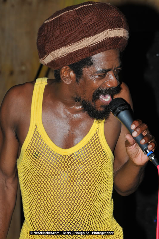  Coco Tea & Silver Cat at Bourbon Beach - Money Cologne Promotions presents The Growning of Coco Tea & Silver Cat at Bourbon Beach, Norman Manley Boulevard, Negril , Westmoreland, Jamaica W.I. - Monday, April 14, 2008 - Photographs by Net2Market.com - Barry J. Hough Sr, Photographer - Photos taken with a Nikon D300 - Negril Travel Guide, Negril Jamaica WI - http://www.negriltravelguide.com - info@negriltravelguide.com...!