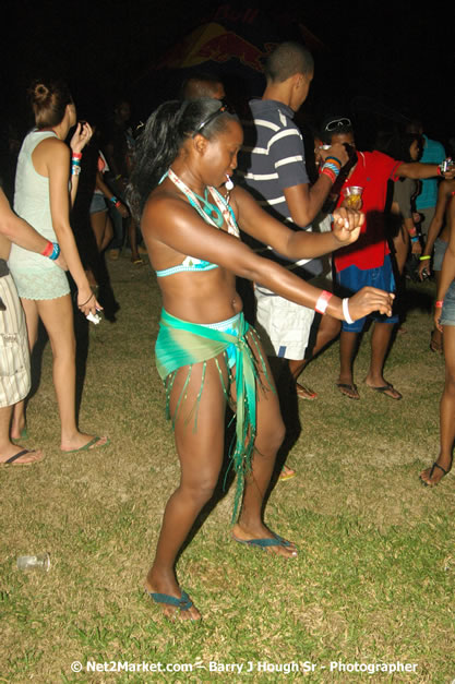 Hybrid Go Ultra - Independence Negril 2K7 - A Barefoot Beach Party @ The Hybrid Beach Cove aka Half Moon Beach Club, Sunday, August 5, 2007, Half Moon Beach, Hanover Parish, Jamaica - Negril Travel Guide.com, Negril Jamaica WI - http://www.negriltravelguide.com - info@negriltravelguide.com...!