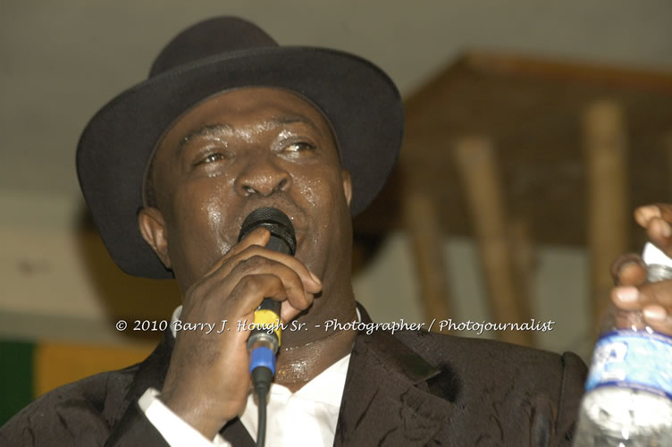 Chaka Demus & Pliers - Live In Concert @ Negril Escape Resort and Spa, December 8, 2009, One Love Drive, West End, Negril, Westmoreland, Jamaica W.I. - Photographs by Net2Market.com - Barry J. Hough Sr, Photographer/Photojournalist - Negril Travel Guide, Negril Jamaica WI - http://www.negriltravelguide.com - info@negriltravelguide.com...!