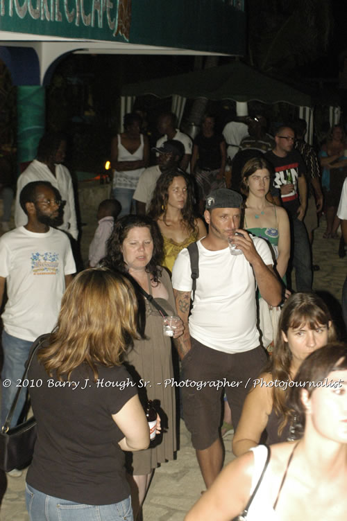 Marcia Griffiths & Edge Michael - Live In Concert - One Love Reggae Concert Series 09/10 @ Negril Escape Resort and Spa, December 29, 2009, One Love Drive, West End, Negril, Westmoreland, Jamaica W.I. - Photographs by Net2Market.com - Barry J. Hough Sr, Photographer/Photojournalist - Negril Travel Guide, Negril Jamaica WI - http://www.negriltravelguide.com - info@negriltravelguide.com...!