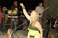 DSC_0928.jpg (116,845 bytes)