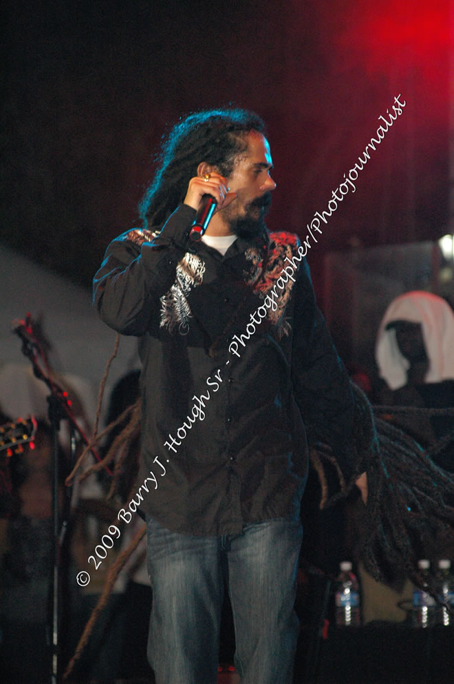 Damian 'Jr. Gong' Marley & NAS @ Reggae Sumfest 2009 - International Night 2 - Reggae Sumfest 2009,Catherine Hall, Montego Bay, St. James, Jamaica W.I. - Saturday, July 25, 2009 - Reggae Sumfest 2009, July 19 - 25, 2009 - Photographs by Net2Market.com - Barry J. Hough Sr. Photojournalist/Photograper - Photographs taken with a Nikon D70, D100, or D300 - Negril Travel Guide, Negril Jamaica WI - http://www.negriltravelguide.com - info@negriltravelguide.com...!