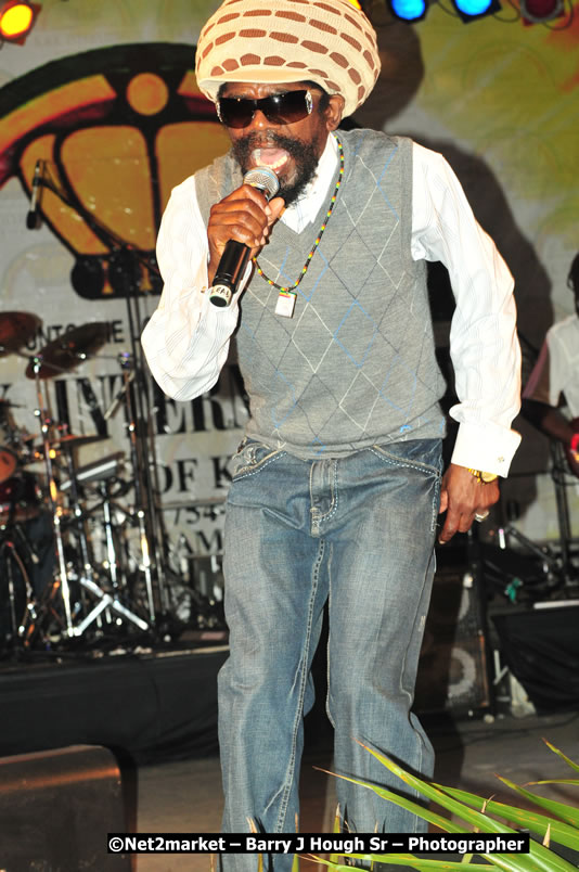 Coco T @ Unite The People An International Reggae Fest, Featuring: Beres Hammond, Coco T, Queen Ifrica, Khalil, Cameal Davis, Iley Dread, Rochelle, Geoffrey Star, Ras Penco, Kool DeLoy, Otis Gayle, J.McKay, Tiney Winey, Venue at Norman Manley Boulevard, Negril, Westmoreland, Jamaica - Saturday, April 4, 2009 - Photographs by Net2Market.com - Barry J. Hough Sr, Photographer/Photojournalist - Negril Travel Guide, Negril Jamaica WI - http://www.negriltravelguide.com - info@negriltravelguide.com...!